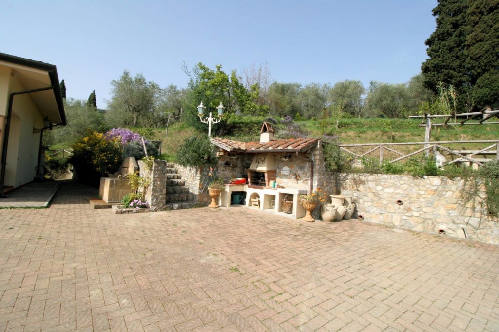 481-Villa singola con giardino e vista panoramica-Massarosa-5 Agenzia Immobiliare ASIP