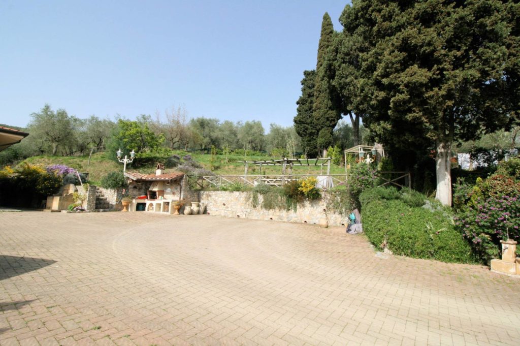 481-Villa singola con giardino e vista panoramica-Massarosa-7 Agenzia Immobiliare ASIP