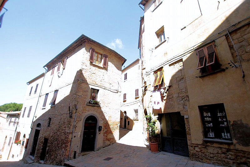 612-Appartamento con vista panoramica in centro storico-Volterra-9 Agenzia Immobiliare ASIP