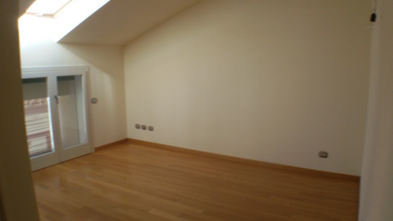 853-Appartamento disposto su tre livelli con ingresso indipendente-Viareggio-11 Agenzia Immobiliare ASIP