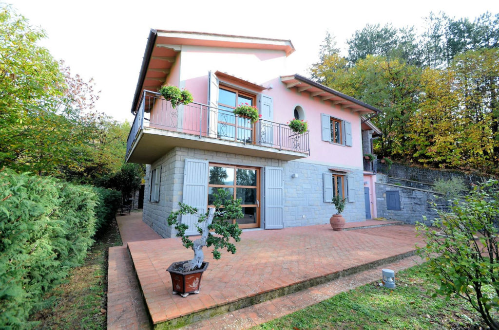 953-Villa in stile moderno in posizione dominante-Rufina-1 Agenzia Immobiliare ASIP