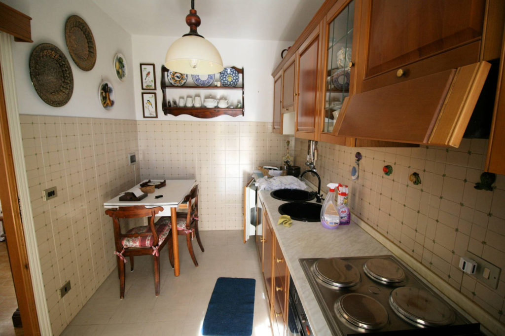 973-Appartamento al piano secondo con cantina e garage-San Marcello Piteglio-8 Agenzia Immobiliare ASIP