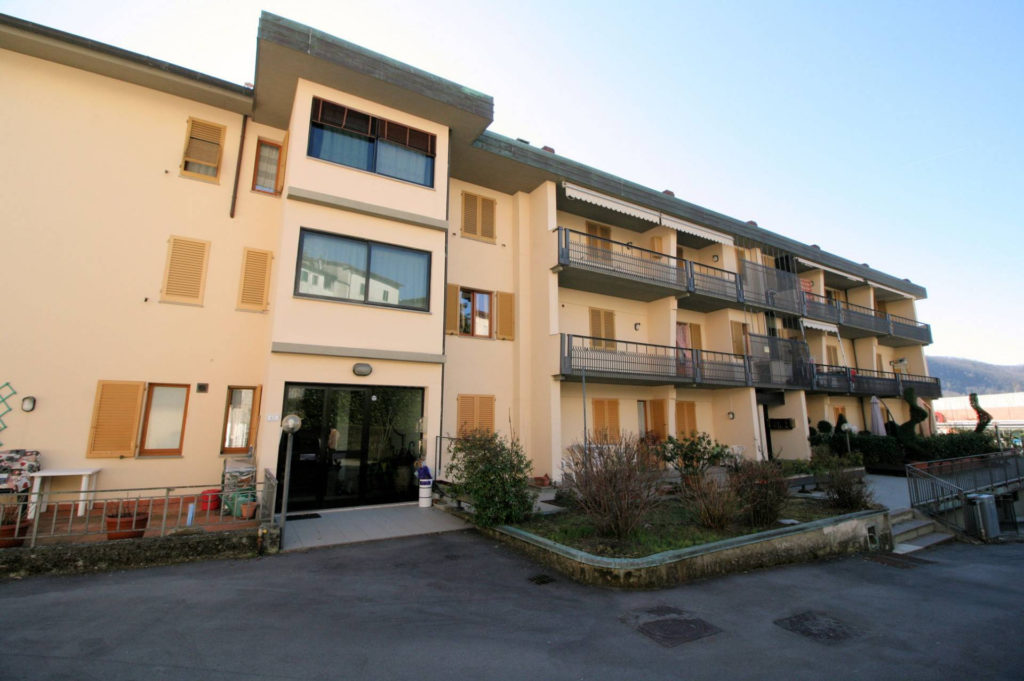 973-Appartamento al piano secondo con cantina e garage-San Marcello Piteglio-3 Agenzia Immobiliare ASIP