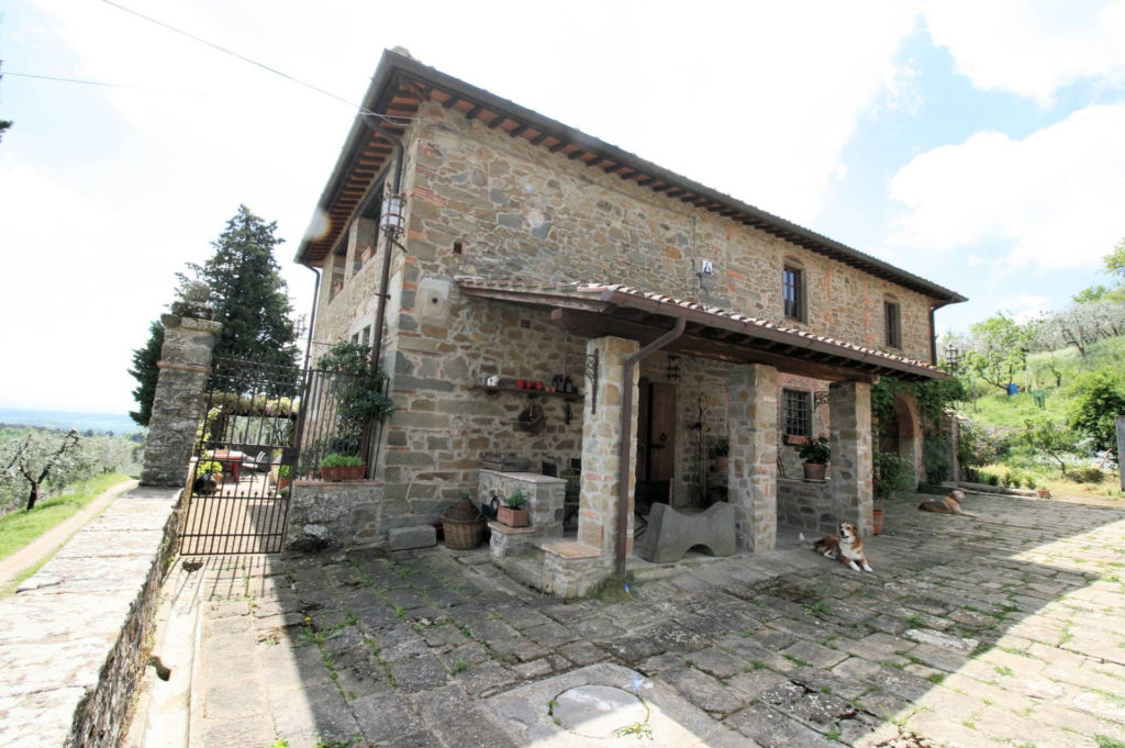 1030-Antico casale ristrutturato con vista panoramica-Figline e Incisa Valdarno-3 Agenzia Immobiliare ASIP