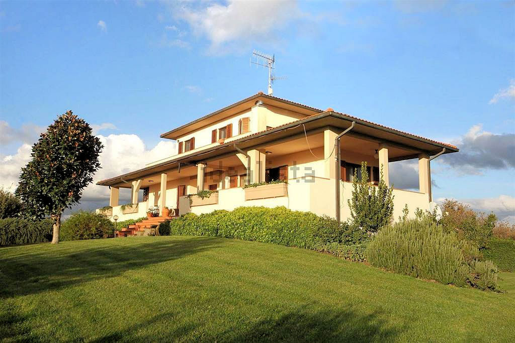 1097-Villa singola con giardino e vista panoramica-Scarlino-1 Agenzia Immobiliare ASIP