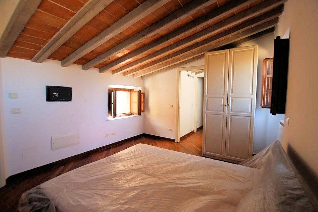 1234-Appartamento in centro storico con vista panoramica-Volterra-9 Agenzia Immobiliare ASIP