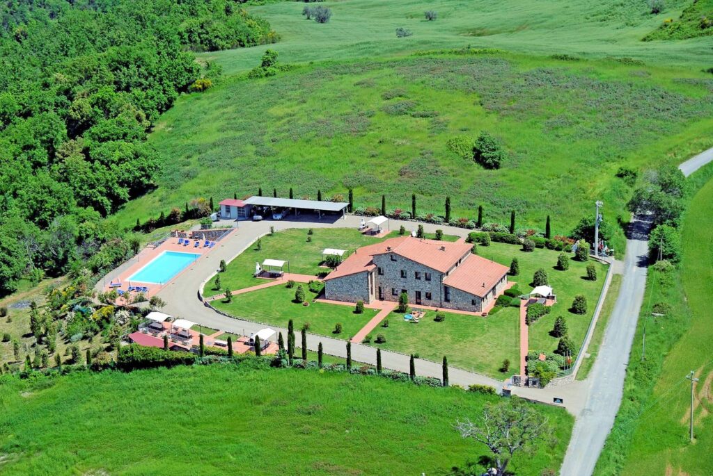 1249-Bellissima casa vacanze con parco e piscina in zona panoramica-Volterra-3 Agenzia Immobiliare ASIP
