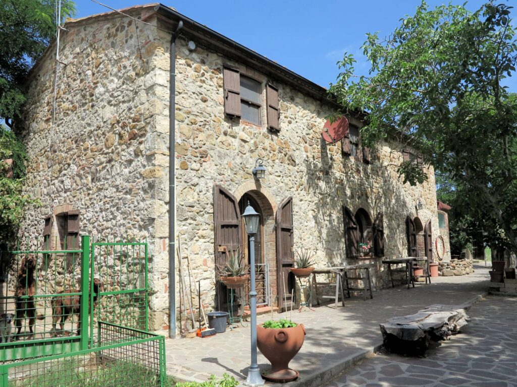 1262-Rustico in stile Toscano con terreno in splendida posizione-Monterotondo Marittimo-1 Agenzia Immobiliare ASIP