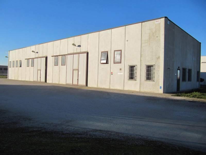 1219-Proponiamo la vendita di capannoni artigianali e industriali di varie metrature-Pistoia-4 Agenzia Immobiliare ASIP