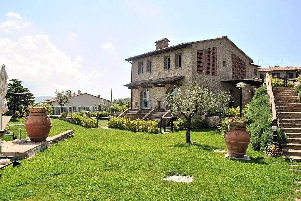 1291-Porzione terratetto di villa bifamiliare con giardino privato e piscina condominiale-Chianni-1 Agenzia Immobiliare ASIP