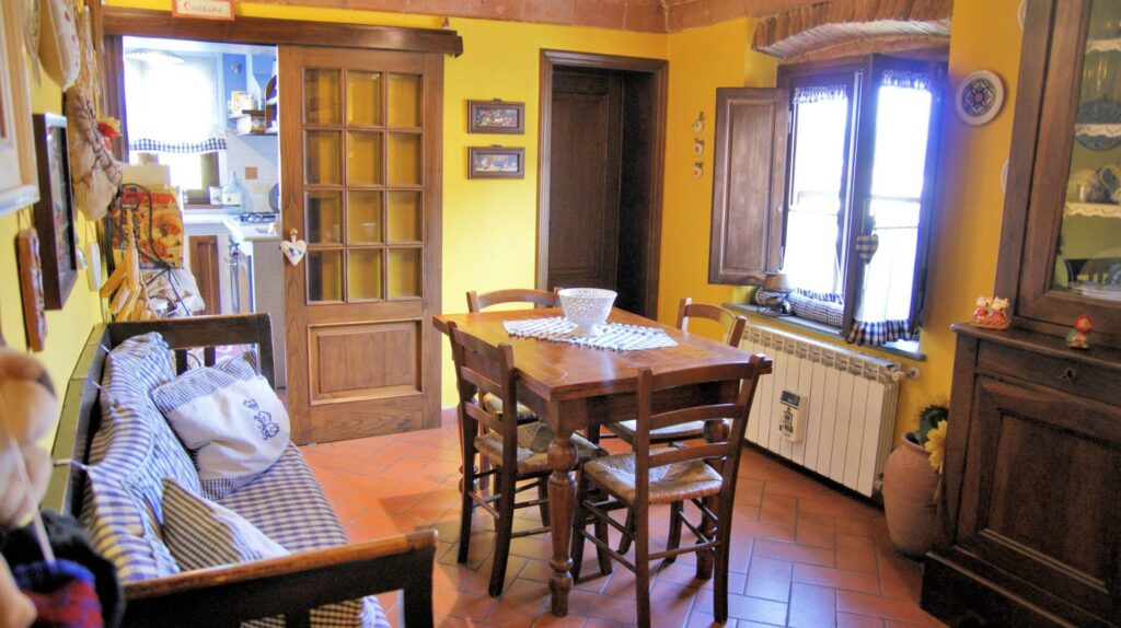 1327-Appartamento in stile rustico Toscano ristrutturato-San Giuliano Terme-10 Agenzia Immobiliare ASIP