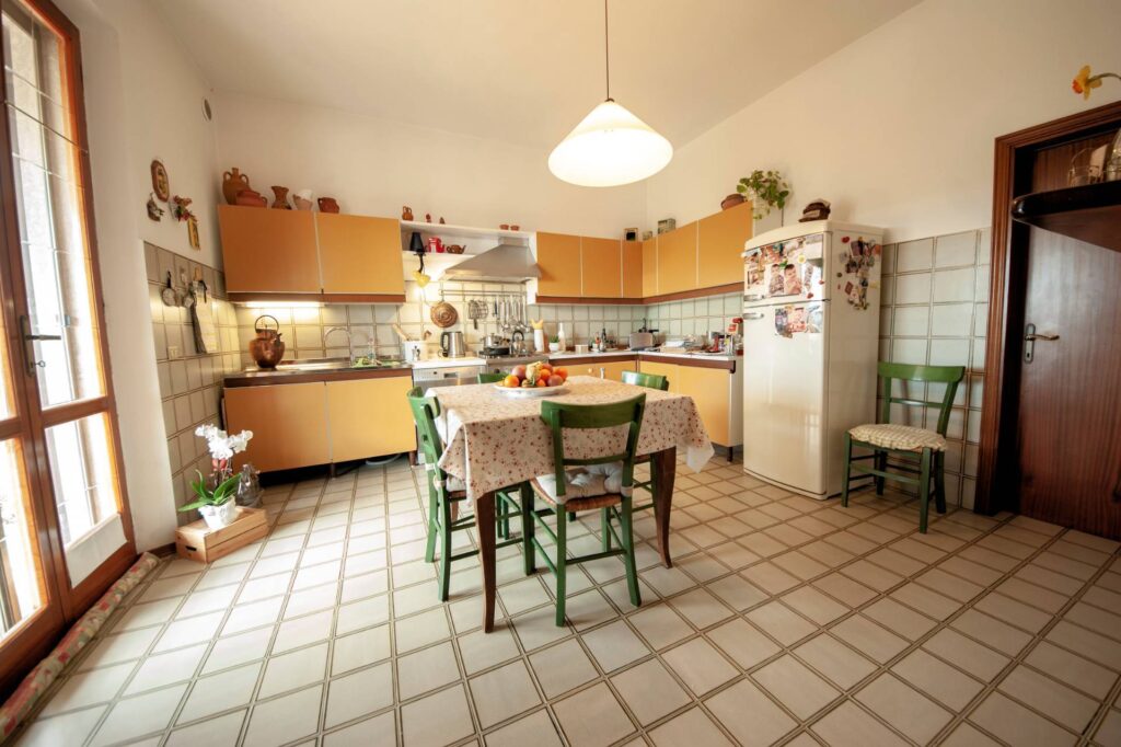 1328-Appartamento in bifamiliare con giardino privato e depemdance-Santa Maria a Monte-11 Agenzia Immobiliare ASIP