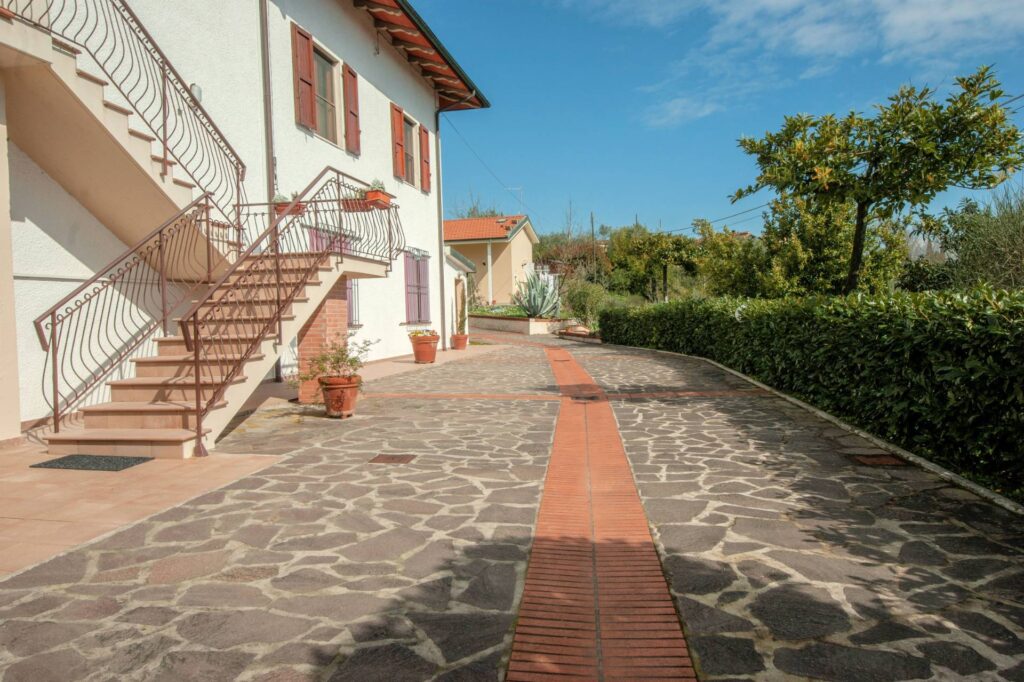 1328-Appartamento in bifamiliare con giardino privato e depemdance-Santa Maria a Monte-20 Agenzia Immobiliare ASIP
