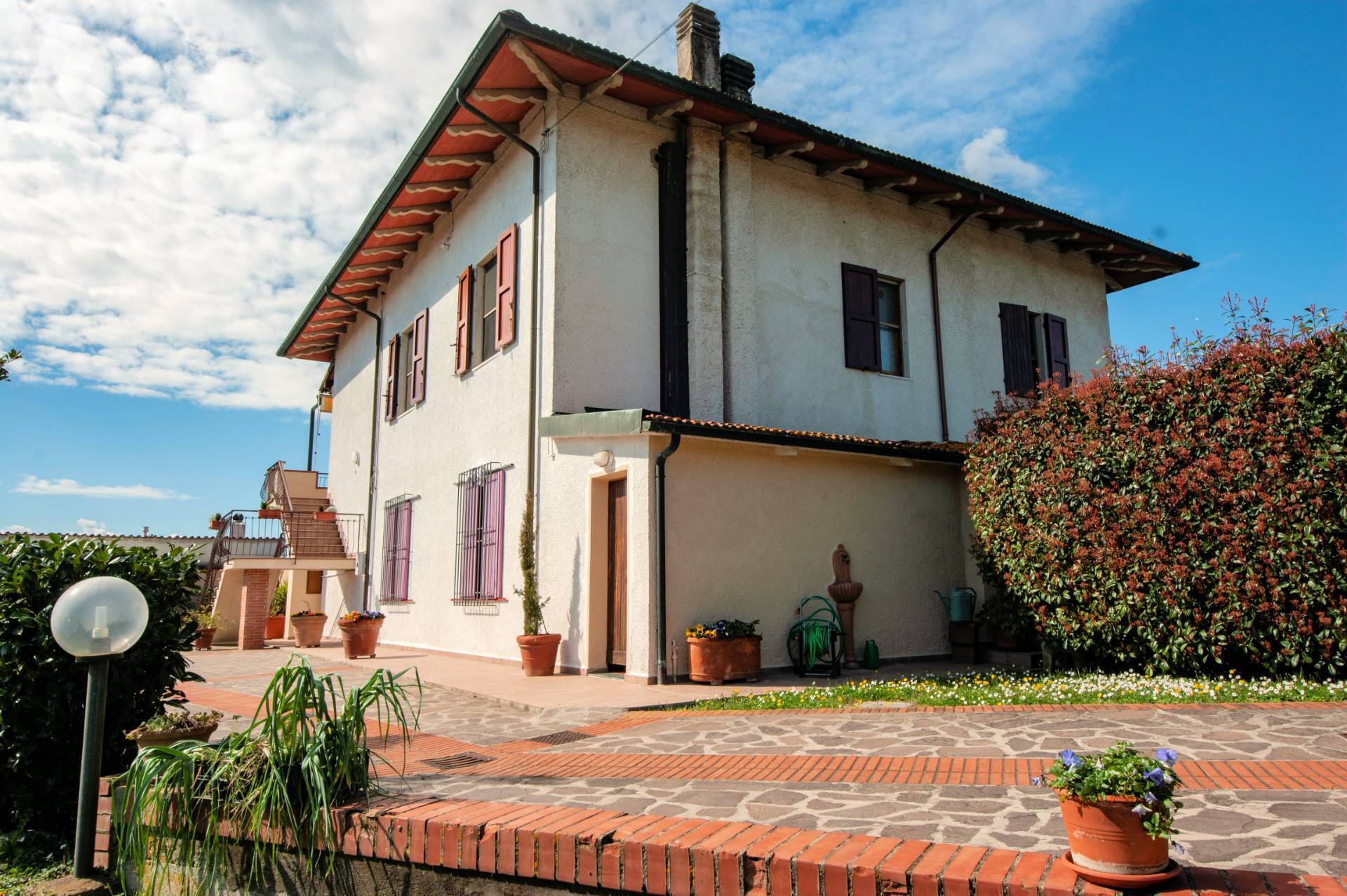 1328-Appartamento in bifamiliare con giardino privato e depemdance-Santa Maria a Monte-1 Agenzia Immobiliare ASIP