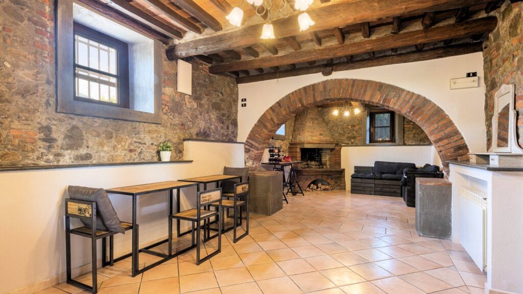 1332-Rustico in stile Toscano con dependance parco e piscina-Capannori-8 Agenzia Immobiliare ASIP