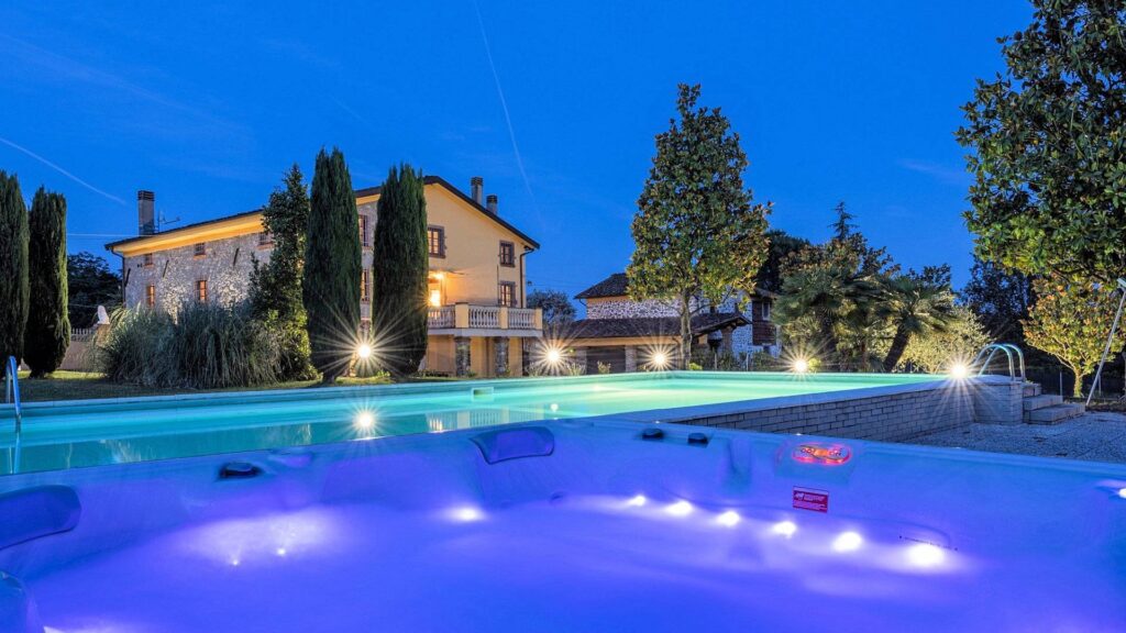 1332-Rustico in stile Toscano con dependance parco e piscina-Capannori-1 Agenzia Immobiliare ASIP