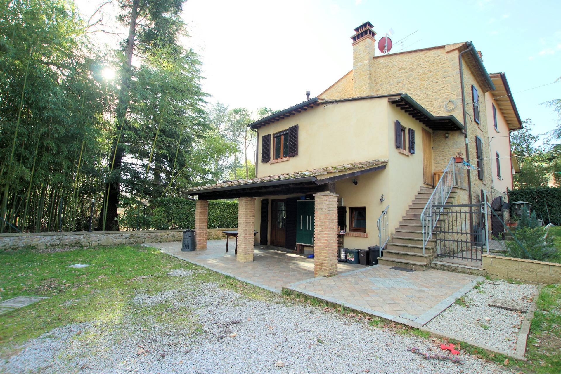 1278-Przione terratetto di casale con ampio giardino-Volterra-1 Agenzia Immobiliare ASIP