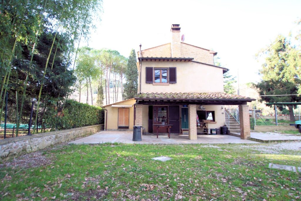 1278-Porzione terratetto di casale con ampio giardino esclusivo-Volterra-2 Agenzia Immobiliare ASIP