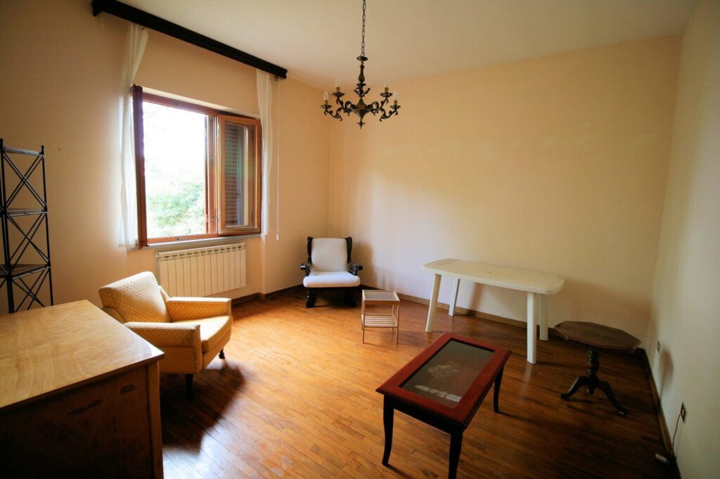1060-Villa singola con ampio giardino e vista panoramica-Marliana-19 Agenzia Immobiliare ASIP