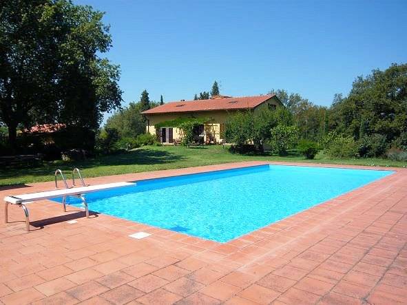 1085-Villa con ampio giardino e piscina-Terranuova Bracciolini-1 Agenzia Immobiliare ASIP
