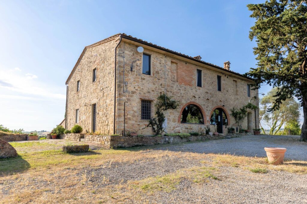 1359-Bellissimo casale in stile rustico Toscano completamente ristrutturato con giardino e piscina-Barberino Tavarnelle-3 Agenzia Immobiliare ASIP