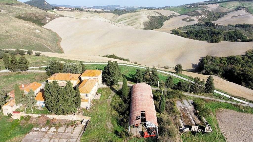 1258-Borgo di ampia superficie da ristrutturare-Volterra-7 Agenzia Immobiliare ASIP