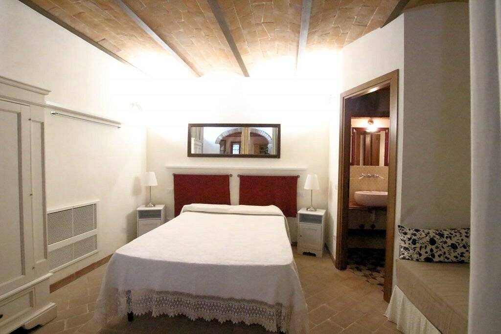 1390-Appartamento in borgo storico completamente ristrutturato-Gambassi Terme-9 Agenzia Immobiliare ASIP