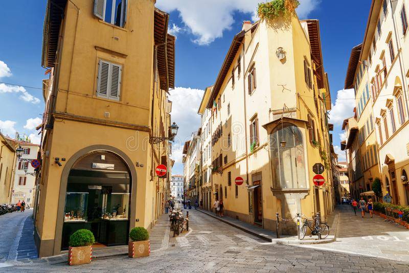 1038-Proponiamo alberghi hotel di varie dimensioni-Firenze-8 Agenzia Immobiliare ASIP