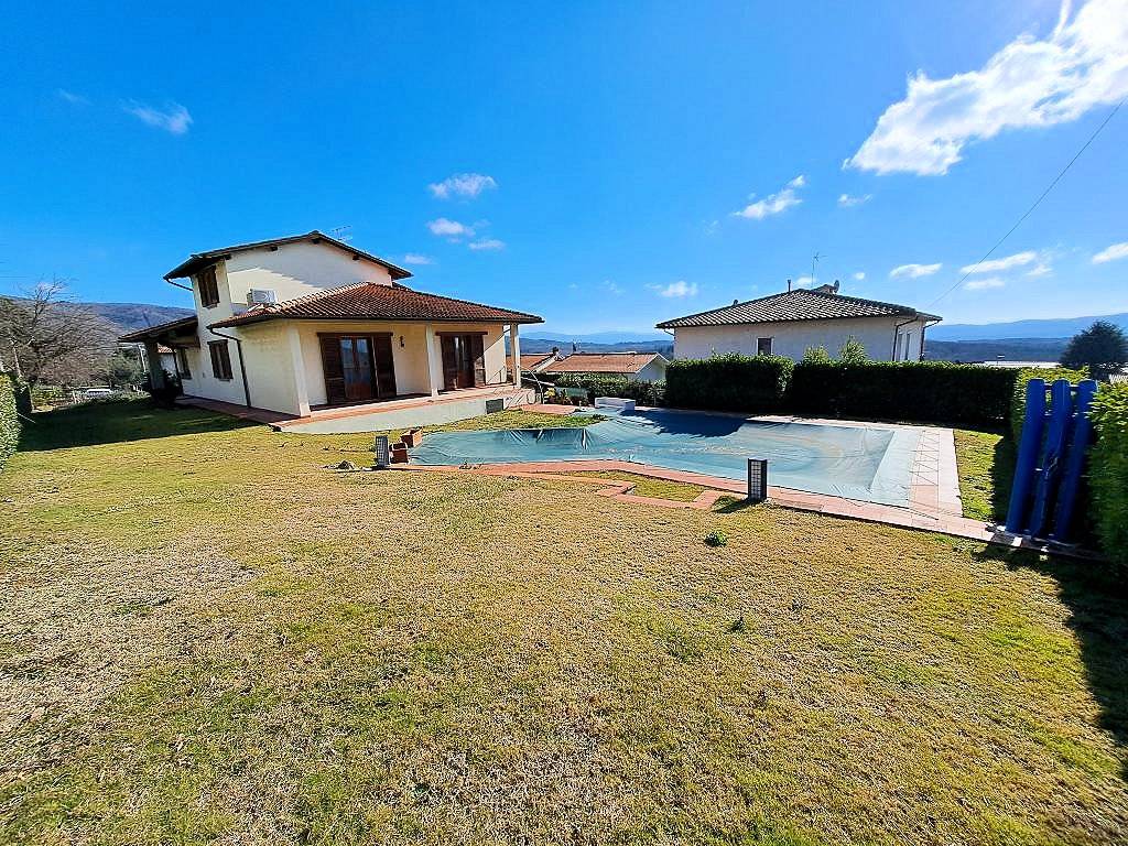 1405-Villa con parco piscina e vista panoramica-Loro Ciuffenna-1 Agenzia Immobiliare ASIP