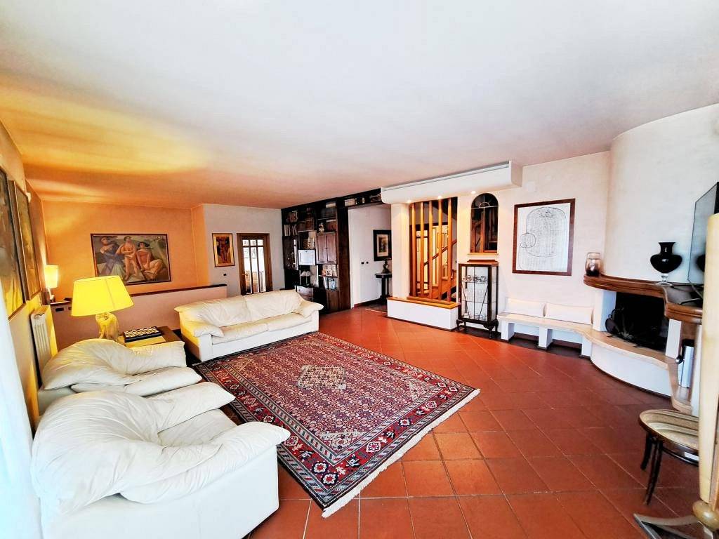 1405-Bellissima villa con parco piscina e vista panoramica-Loro Ciuffenna-5 Agenzia Immobiliare ASIP