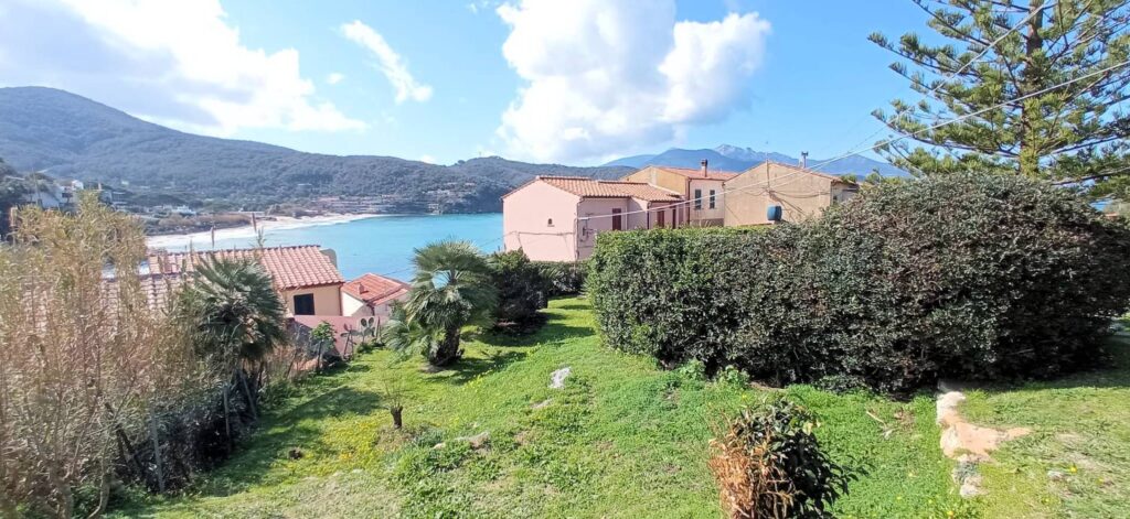 1406-Villa singola con giardino a pochi metri dal mare-Portoferraio-7 Agenzia Immobiliare ASIP