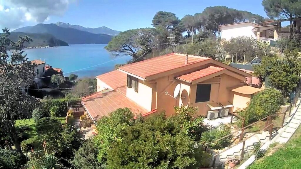 1406-Villa singola con giardino a pochi metri dal mare-Portoferraio-4 Agenzia Immobiliare ASIP
