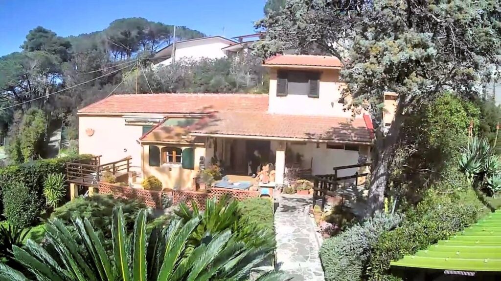 1406-Villa singola con giardino a pochi metri dal mare-Portoferraio-3 Agenzia Immobiliare ASIP