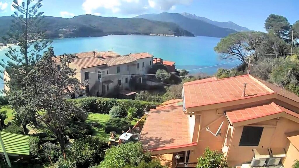 1406-Villa singola con giardino a pochi metri dal mare-Portoferraio-2 Agenzia Immobiliare ASIP