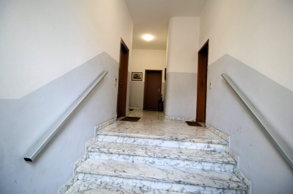 1416-Appartamento completamente ristrutturato su due livelli-Viareggio-20 Agenzia Immobiliare ASIP