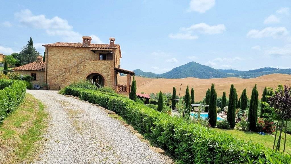 1444-Casale con piscina parco in posizione panoramica-Volterra-4 Agenzia Immobiliare ASIP