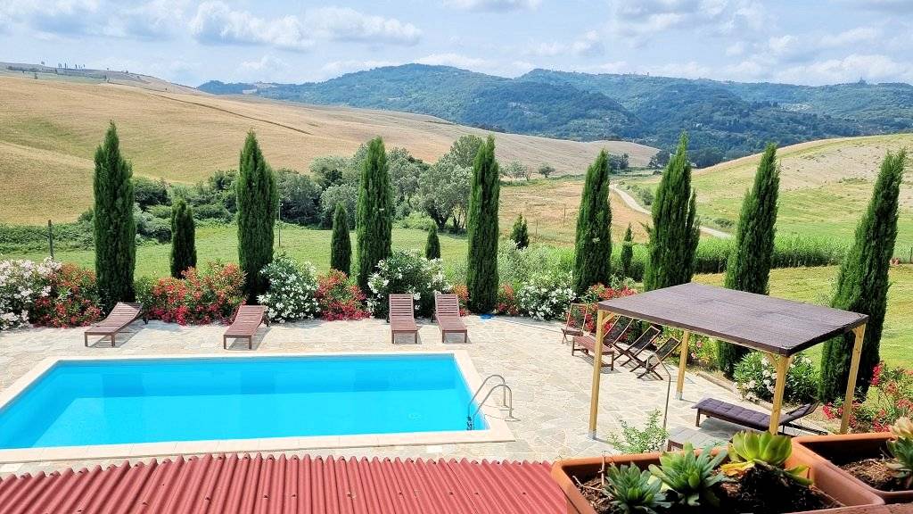 1444-Casale con piscina parco in posizione panoramica-Volterra-8 Agenzia Immobiliare ASIP
