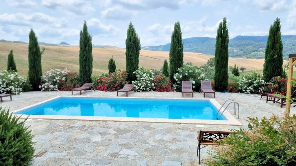 1444-Casale con piscina parco in posizione panoramica-Volterra-5 Agenzia Immobiliare ASIP
