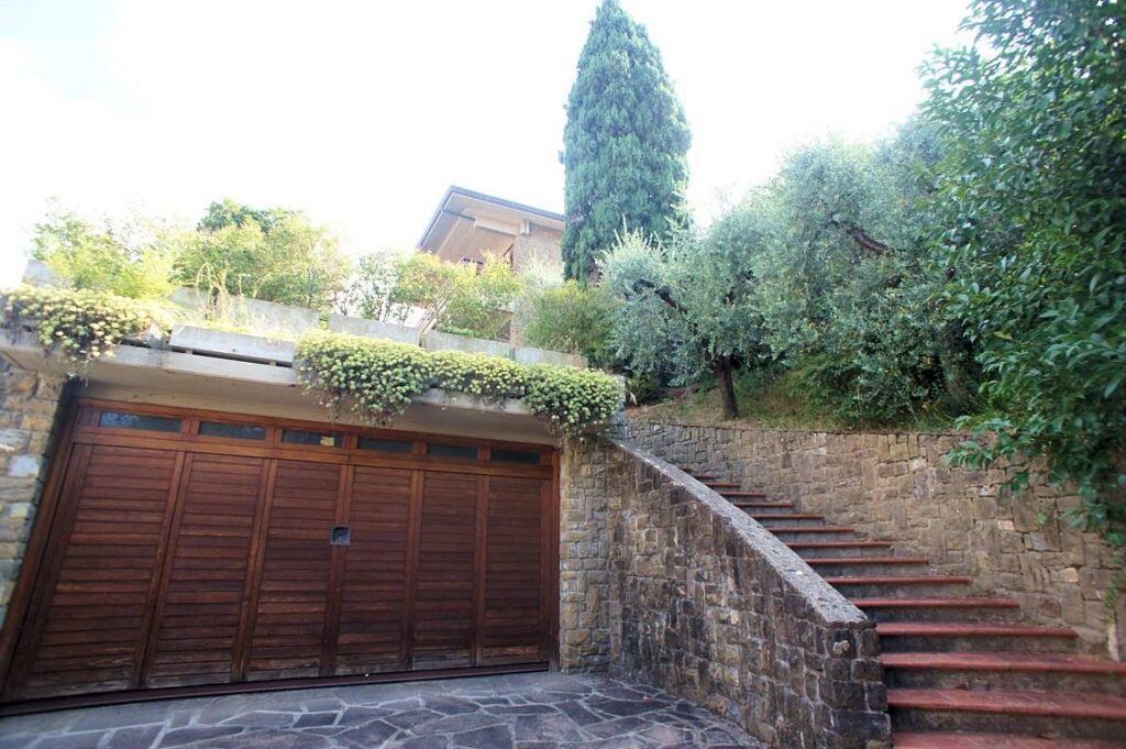 1458-Villa di ampia superficie con giardino-Monsummano Terme-2 Agenzia Immobiliare ASIP