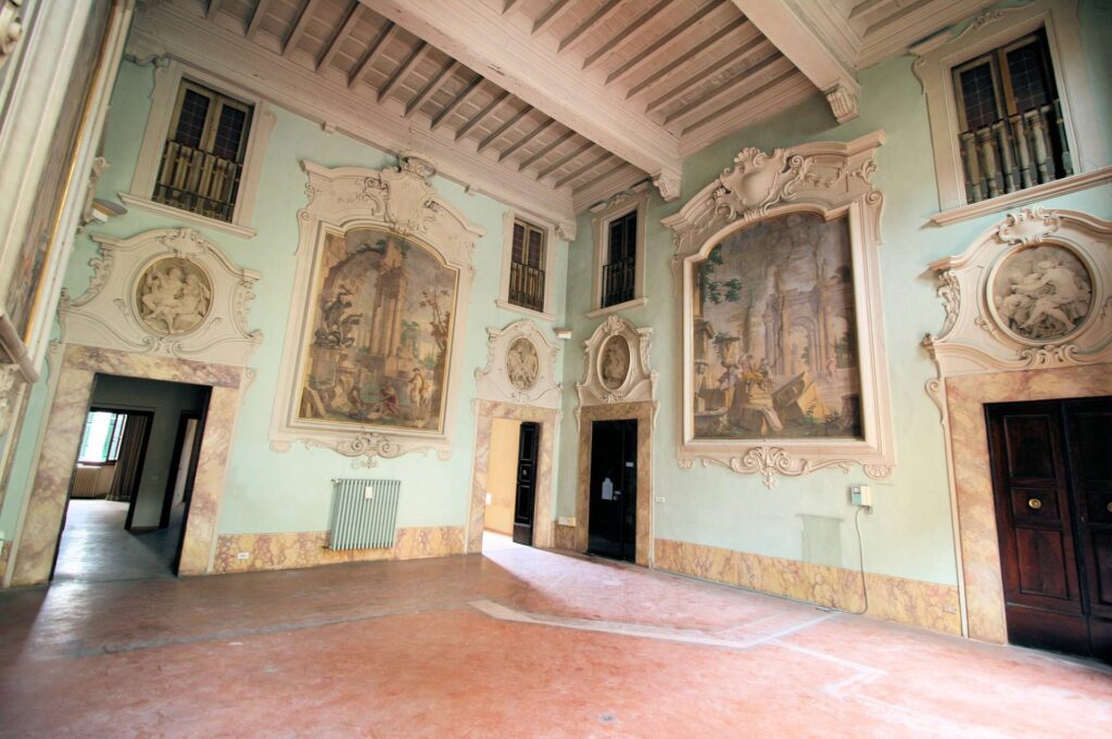 1463-Appartamento di ampia superficie con salone affrescato-Pistoia-1 Agenzia Immobiliare ASIP