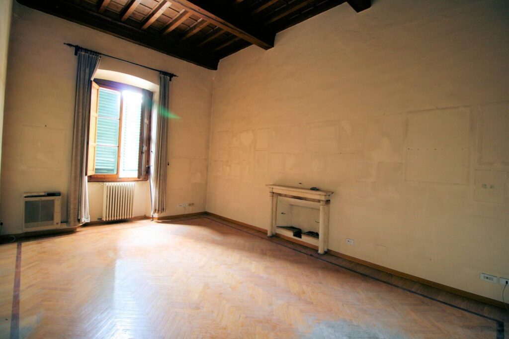 1463-Appartamento di ampia superficie con salone affrescato-Pistoia-6 Agenzia Immobiliare ASIP