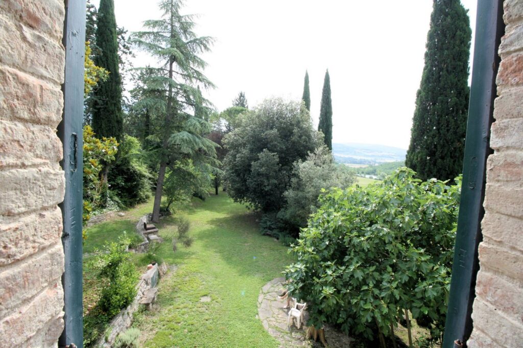 1464-Dimora storica di ampia superficie con terreno e vista panoramica-Perugia-9 Agenzia Immobiliare ASIP