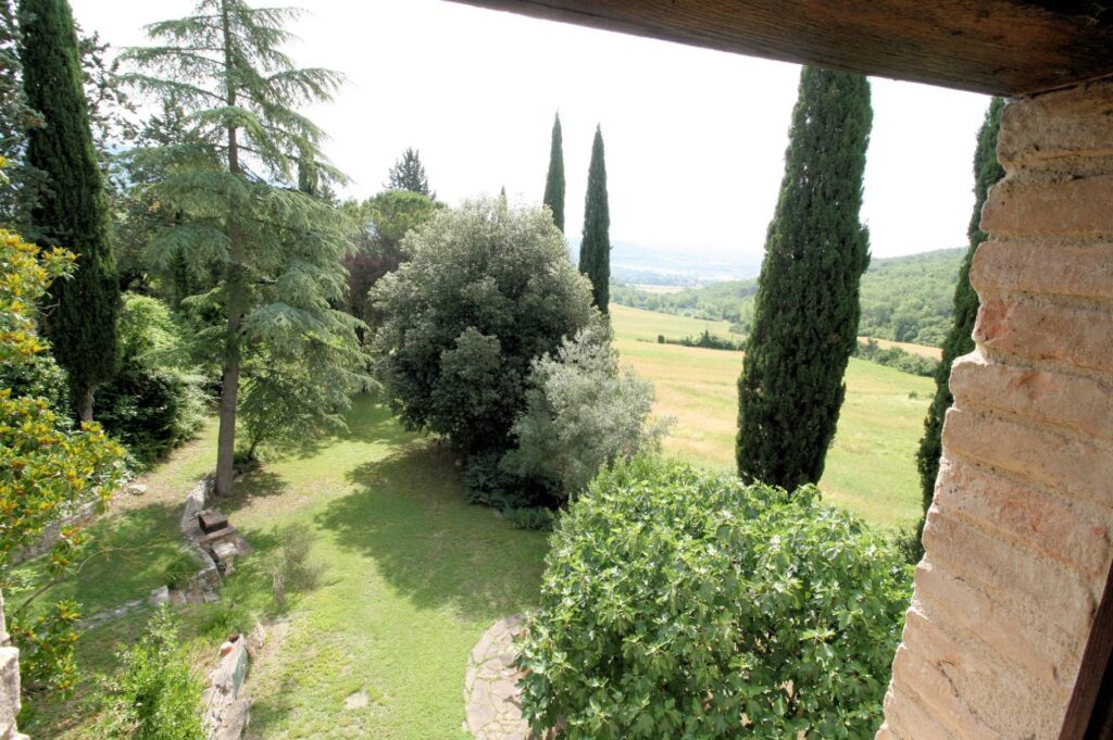 1464-Dimora storica di ampia superficie con terreno e vista panoramica-Perugia-5 Agenzia Immobiliare ASIP