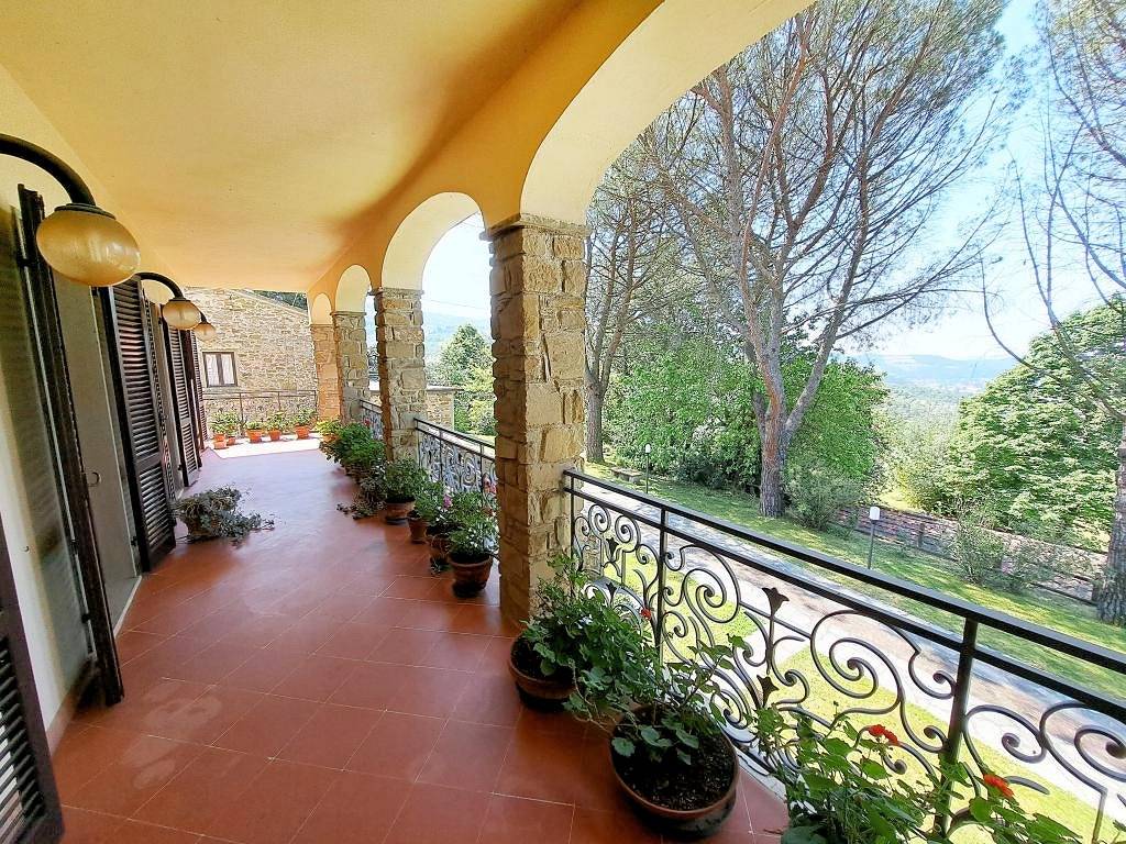 1465-Villa indipendente con dependance ampio giardino in zona panoramica-Subbiano-6 Agenzia Immobiliare ASIP