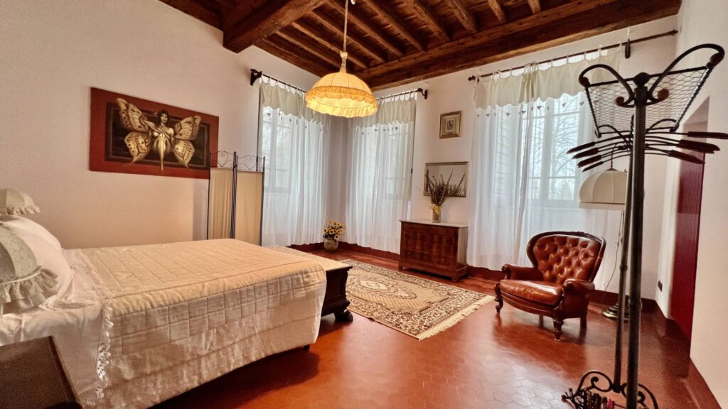 1467-Villa con parco e piscina-Lucca-16 Agenzia Immobiliare ASIP