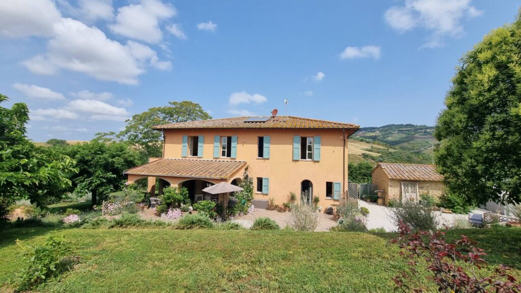 452-Casale ristrutturato nella terra dei vini-Volterra-5 Agenzia Immobiliare ASIP