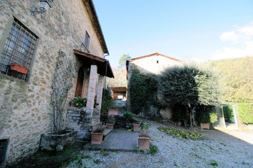 1492-Rustico in stile Toscano con terreno e vista panoramica-Serravalle Pistoiese-5 Agenzia Immobiliare ASIP
