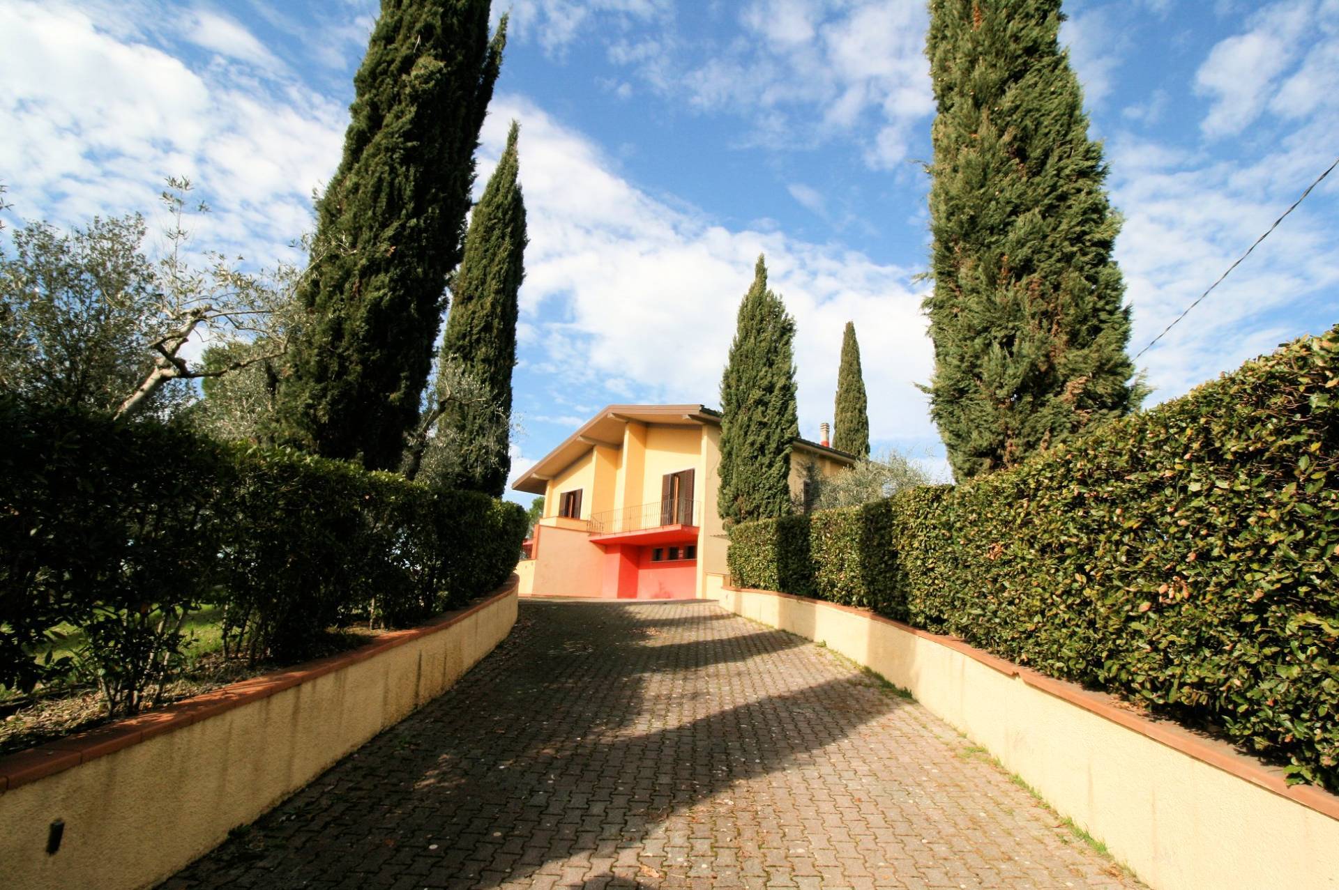 1501-Villetta libera su quattro lati con ampio giardino in zona panoramica-Montespertoli-1 Agenzia Immobiliare ASIP