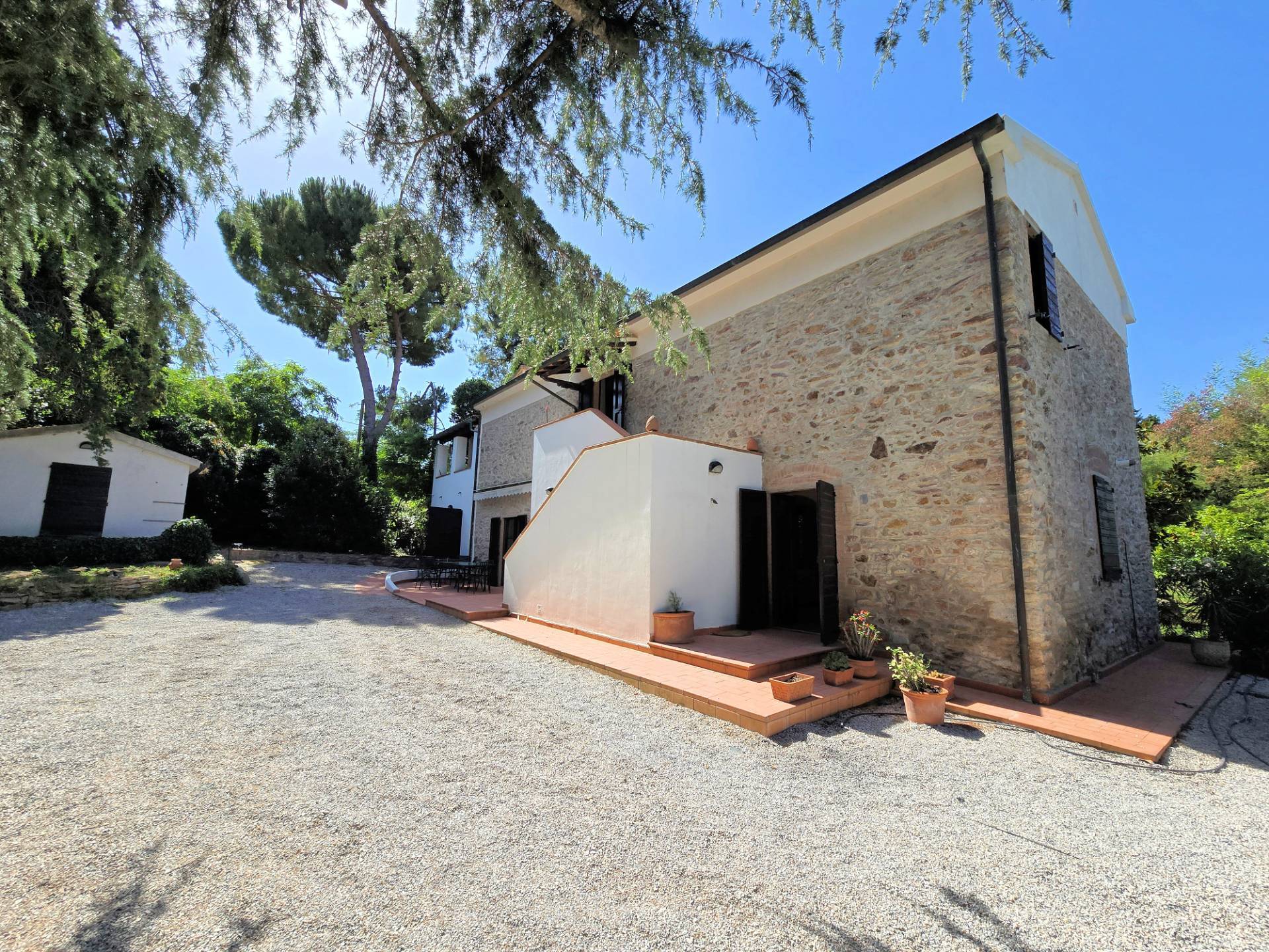 1502-Casa indipendente in stile rustico Toscano con terreno-Campiglia Marittima-1 Agenzia Immobiliare ASIP