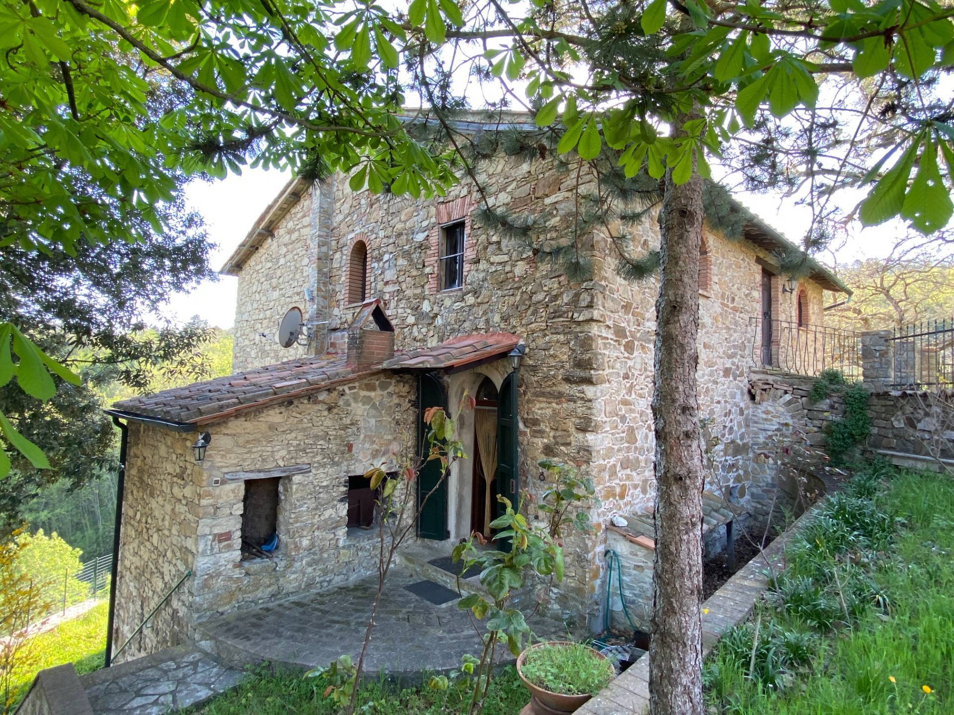 1534-Porzione di casale in stile rustico Toscano ristrutturato  con terreno in ottima posizione-Castelnuovo di Val di Cecina-1 Agenzia Immobiliare ASIP